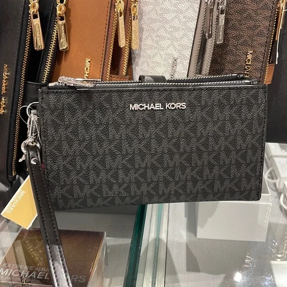 MICHAEL KORS LARGE DOUBLE ZIP WRISTLET PHONEHOLDER WALLET CLUTCH 
BLACK SIGNATUR - Picture 15 of 16